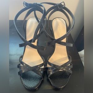 Le Chateau Strappy Sandal Heels Size 7